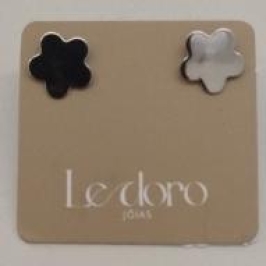 BRINCO AÇO FLOR LISA 8MM