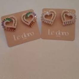 BRINCO FO CORAÇÃO METADE BAGUETE 2 FIL CRAVEJ 14MM