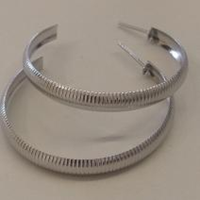 ARGOLA AÇO TRABALHADA 4CM