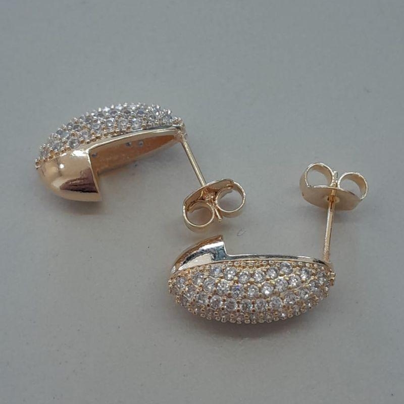BRINCO FO OVAL CRAVEJ BASE LISA ATRAS 18MM
