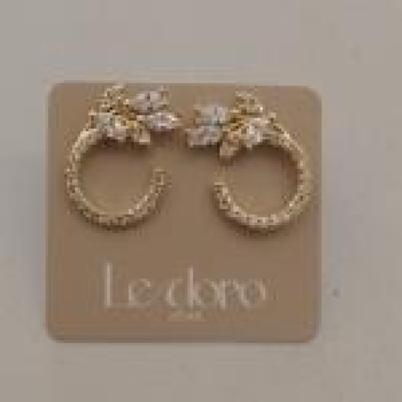 BRINCO FO ZIRC MEIO CIRCULO RAMO FLOR  10MM
