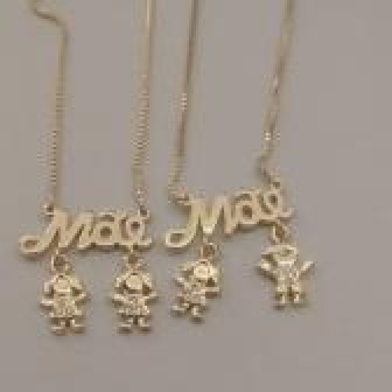 COL FO MÃE PG FILHOS  PENDURADOS