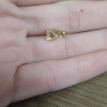 PIERCING FO ZIRC CORA TRIÂNGULO